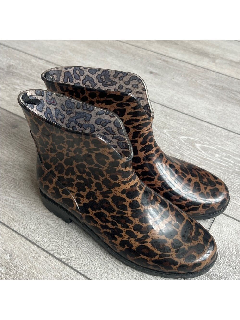 Boutique Leopard Print Women's waterproof rain Ankle Boots size 7 - Picture 3 of 8